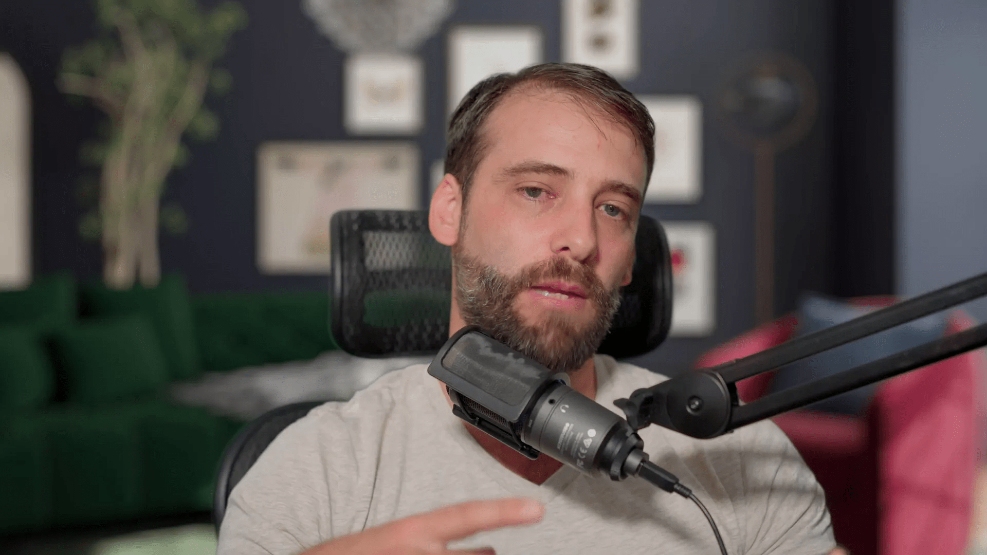 Tantra çalıştayı katılımcıları arasında sevgi dolu bir etkileşim