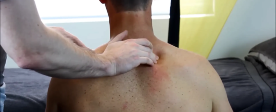 Partner Masajı: Üst Sırt ve Boyun Masajı İçin Rehber