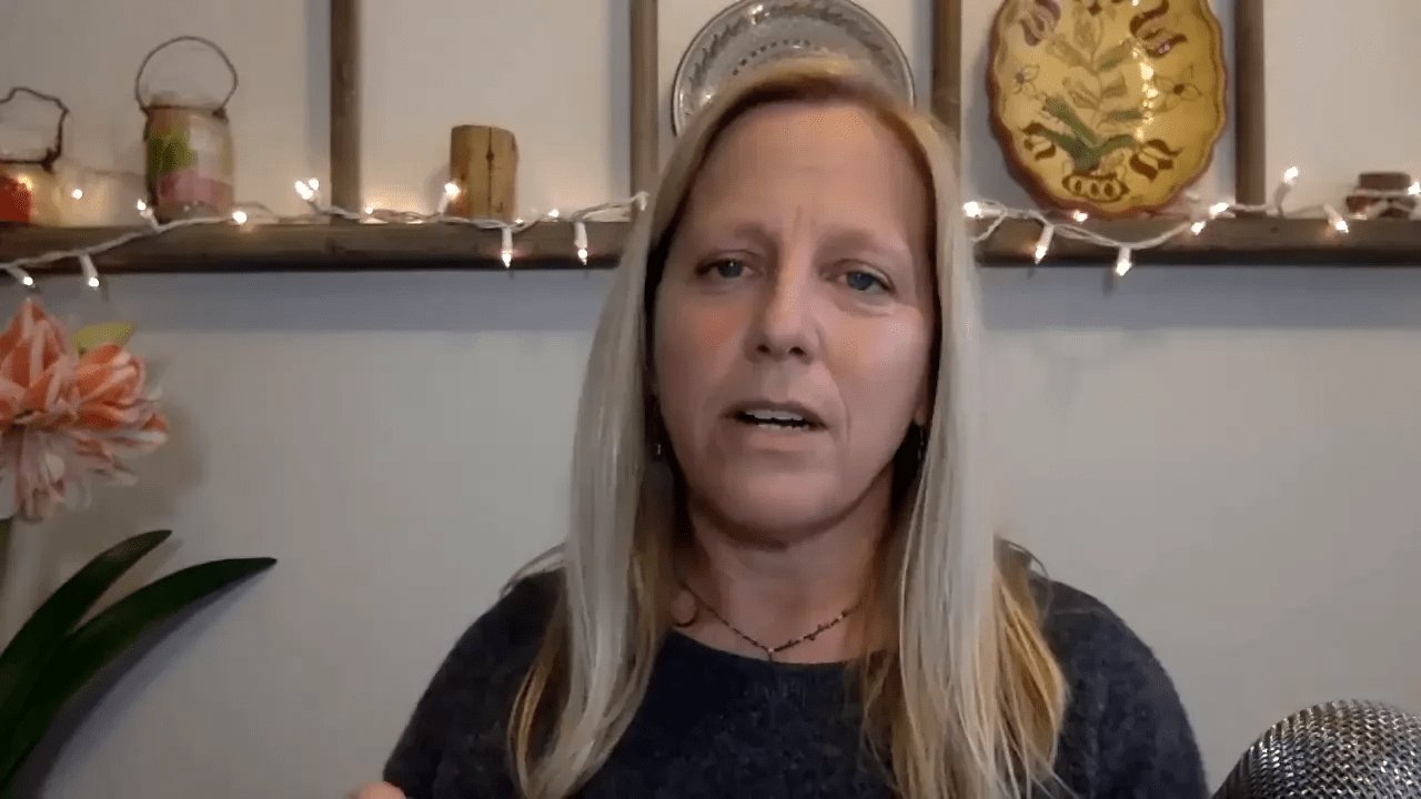 Hediye sertifikası dağıtma süreci.