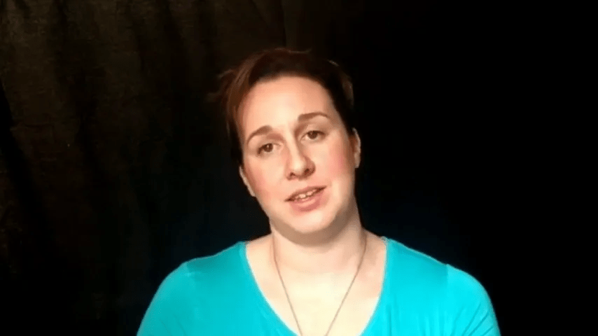 İşletme becerileri öğrenen masaj terapisti.